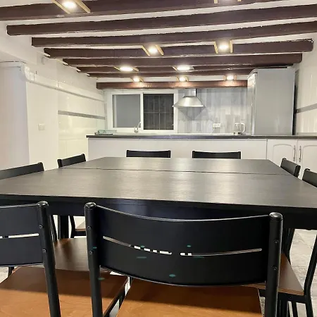 Espacioso Piso Con Entrada Independiente En Part Alta De Tarragona! Apartment *