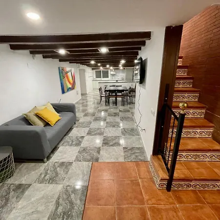 Espacioso Piso Con Entrada Independiente En Part Alta De Tarragona! Appartement