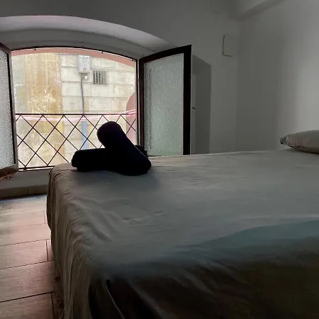 Espacioso Piso Con Entrada Independiente En Part Alta De Tarragona!