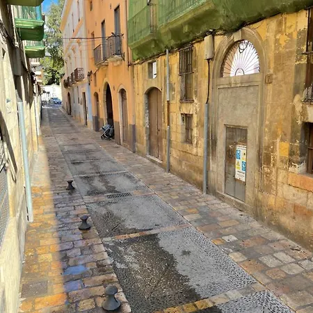 Espacioso Piso Con Entrada Independiente En Part Alta De Tarragona! *