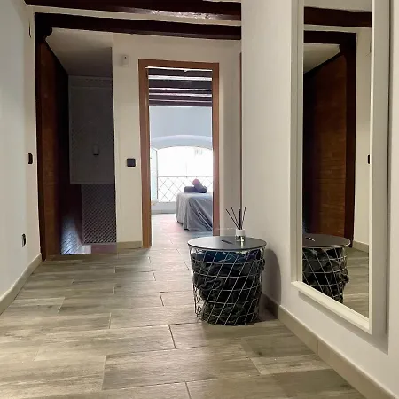 Espacioso Piso Con Entrada Independiente En Part Alta De Tarragona!