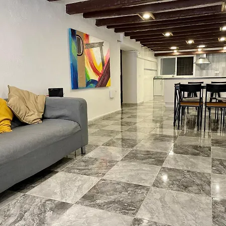 Espacioso Piso Con Entrada Independiente En Part Alta De Tarragona! Appartement